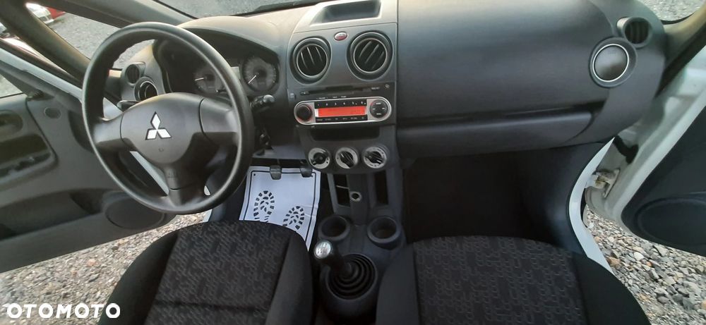 Mitsubishi Colt - 29