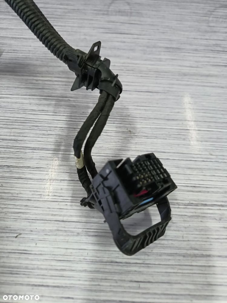 BMW F39 F45 MINI F55 F56 Wiązka wtryskiwaczy 8678974 - 2