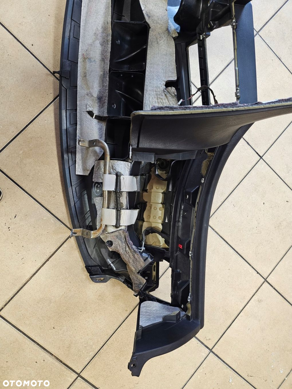 DESKA KONSOLA KOKPIT BMW E46 KOMBI TURING 02 - 9