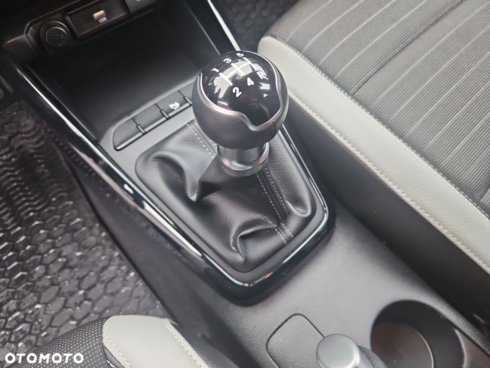 Kia Stonic 1.2 L - 15