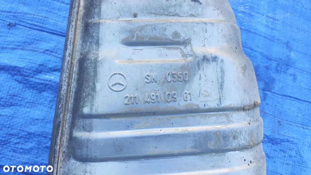 TŁUMIK PRAWY ŚRODKOWY WYDECH RURA WYDECHOWA 2114910901 2114910401 MERCEDES W211 E240 2.6 V6 SEDAN - 5