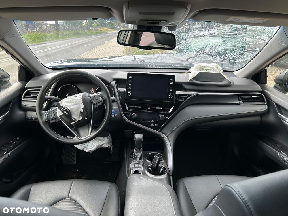 Toyota Camry - 7