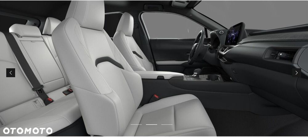 Lexus UX 300h F Sport Design - 4