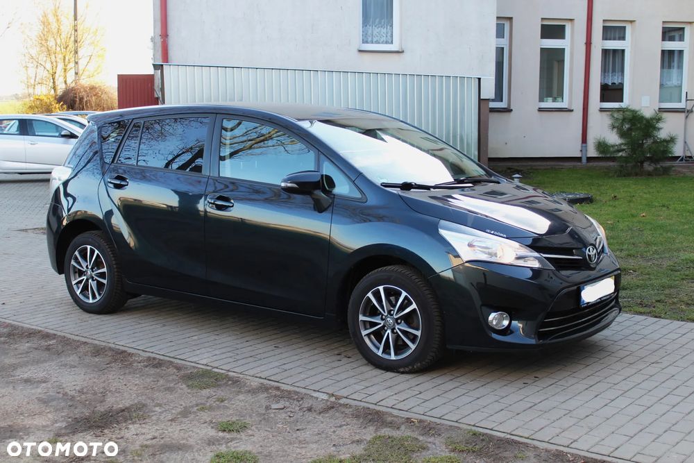 Toyota Verso 1.8 5-Sitzer Life - 2