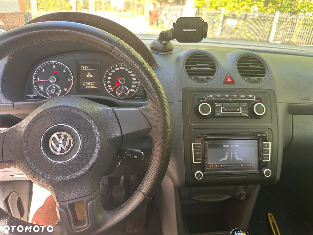 Volkswagen Caddy Maxi Highline BMT - 17