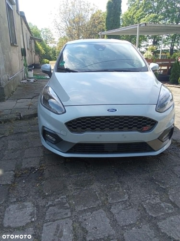 Ford Fiesta - 6