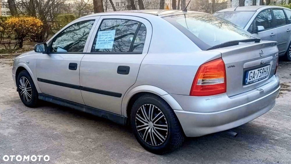 Opel Astra - 4