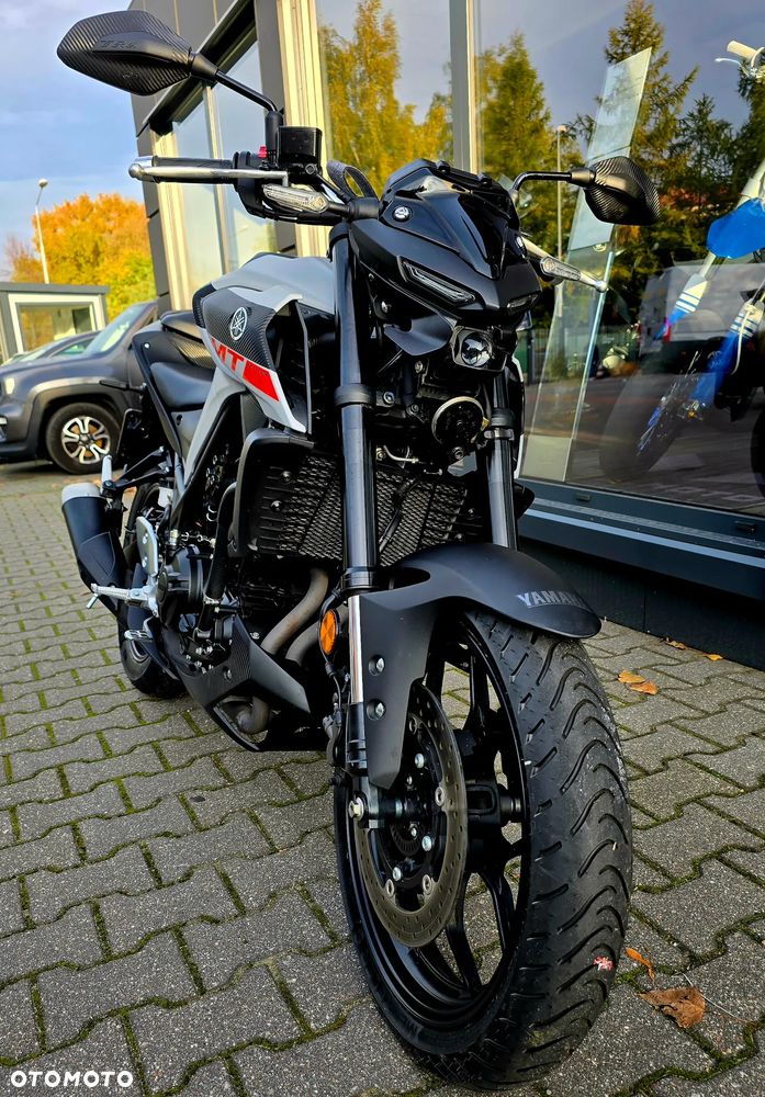 Yamaha MT - 7