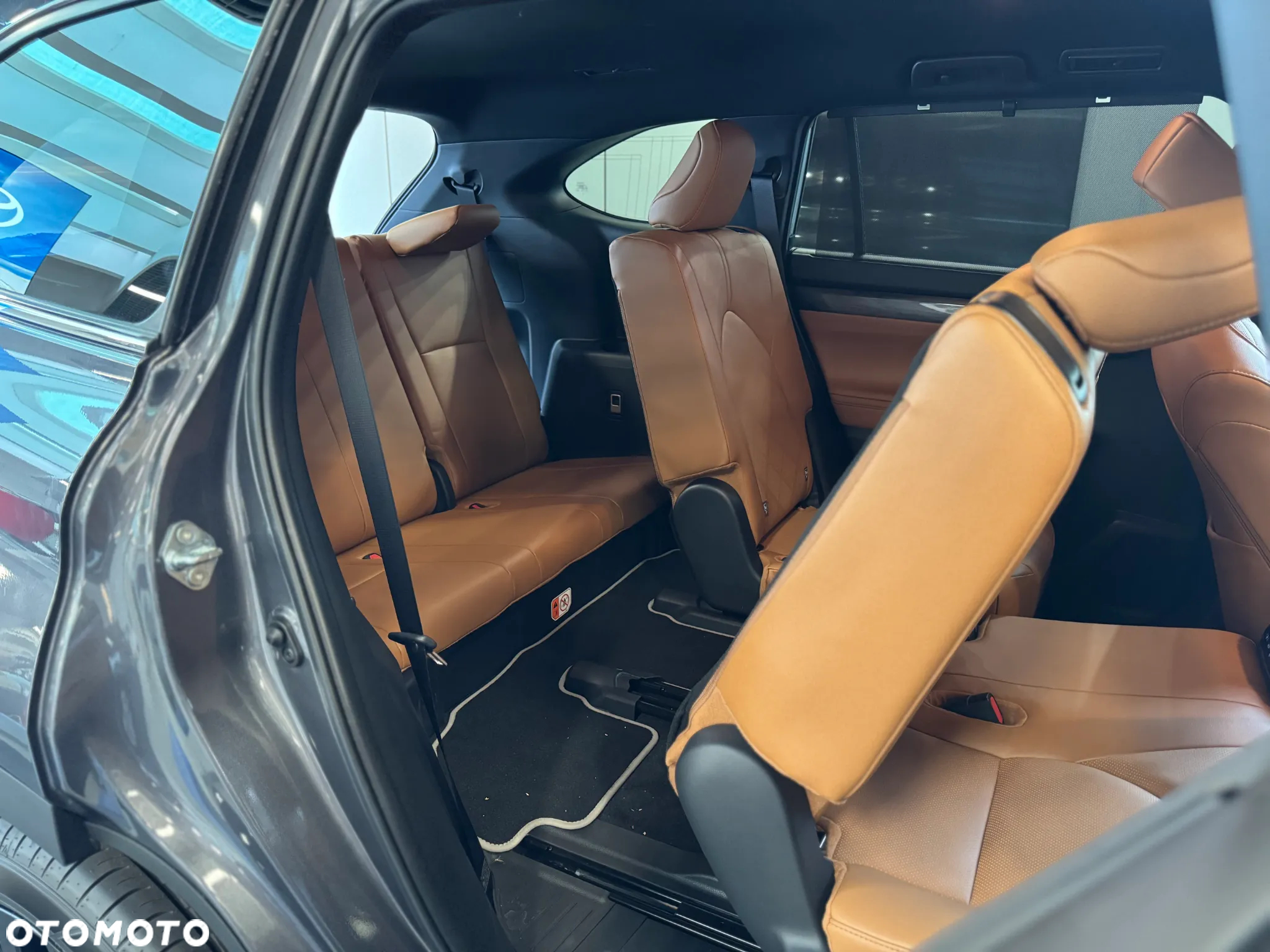 Toyota Highlander 2.5 Hybrid Executive - 25