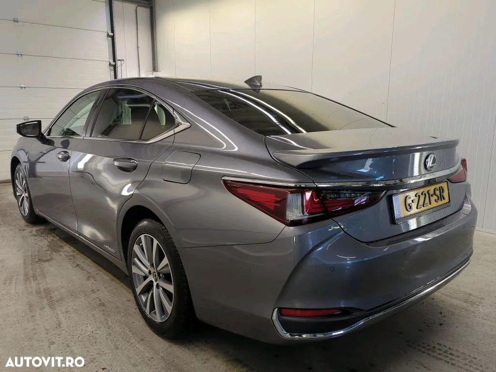 Lexus Seria ES 300h Executive Line - 15