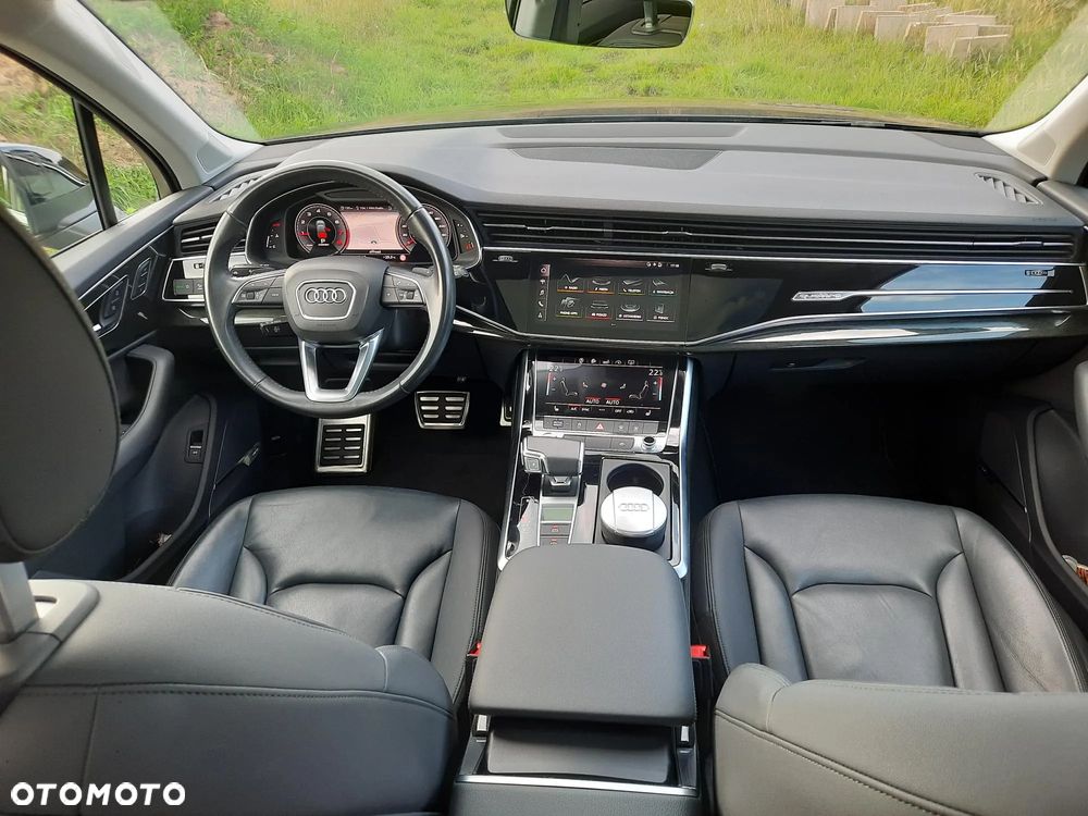 Audi Q7 - 32