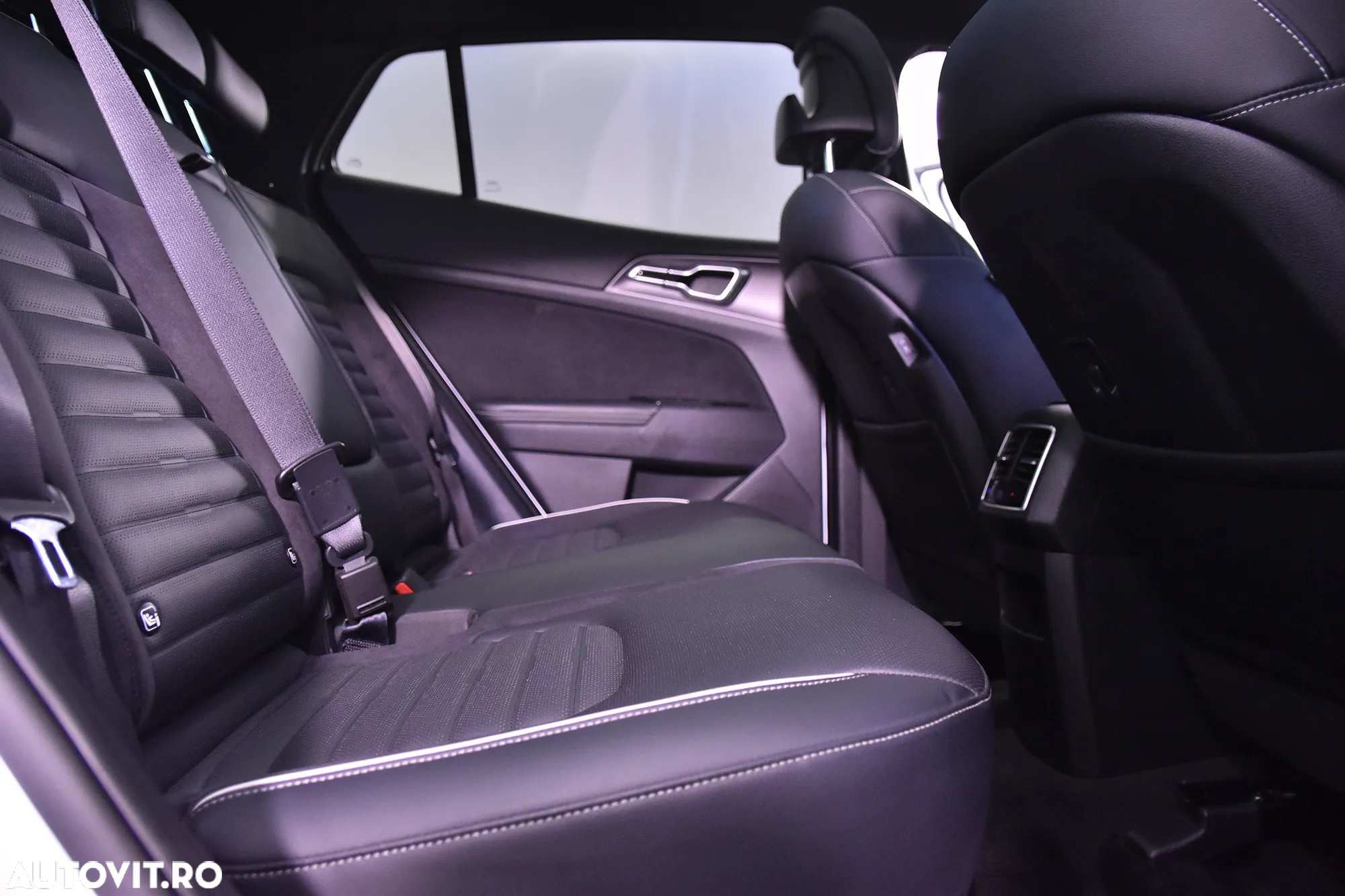 Kia Sportage - 12