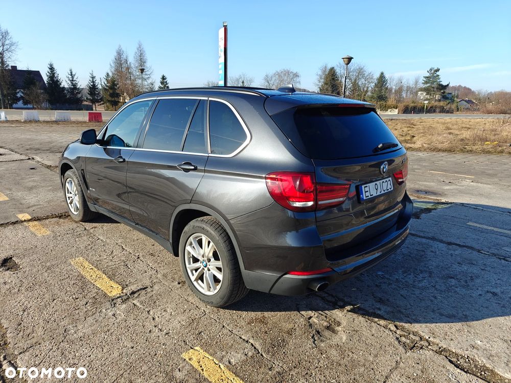 BMW X5 xDrive35i Sport-Aut - 2