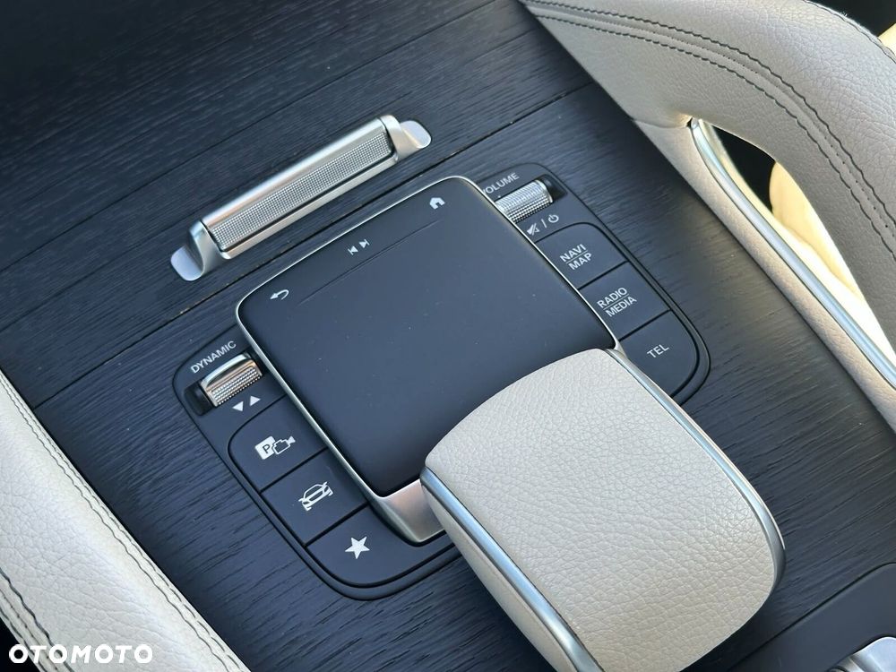 Mercedes-Benz GLE - 19