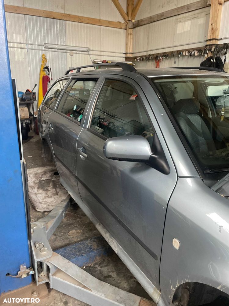 Cutie de viteza Skoda Octavia 1.6 - 5