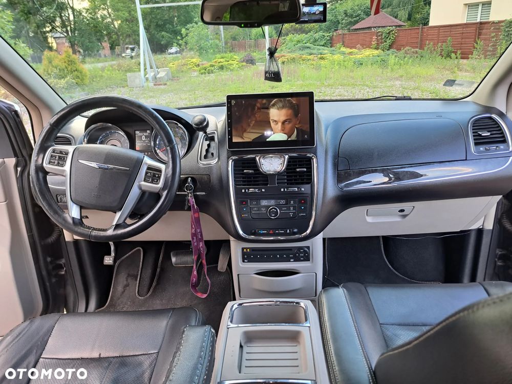 Chrysler Town & Country 3.6 Touring - 17