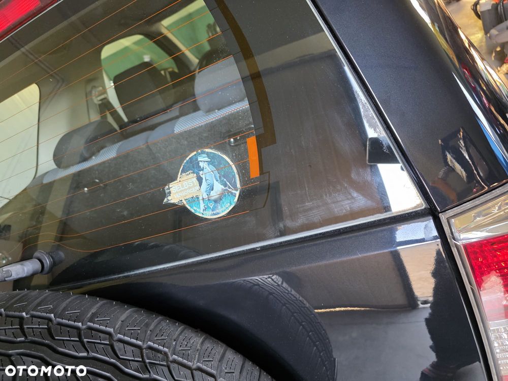 Suzuki Grand Vitara 1.6 Black&White - 23