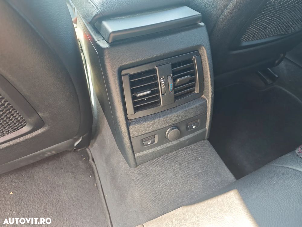 BMW Seria 3 320i Touring Aut. Modern Line - 13