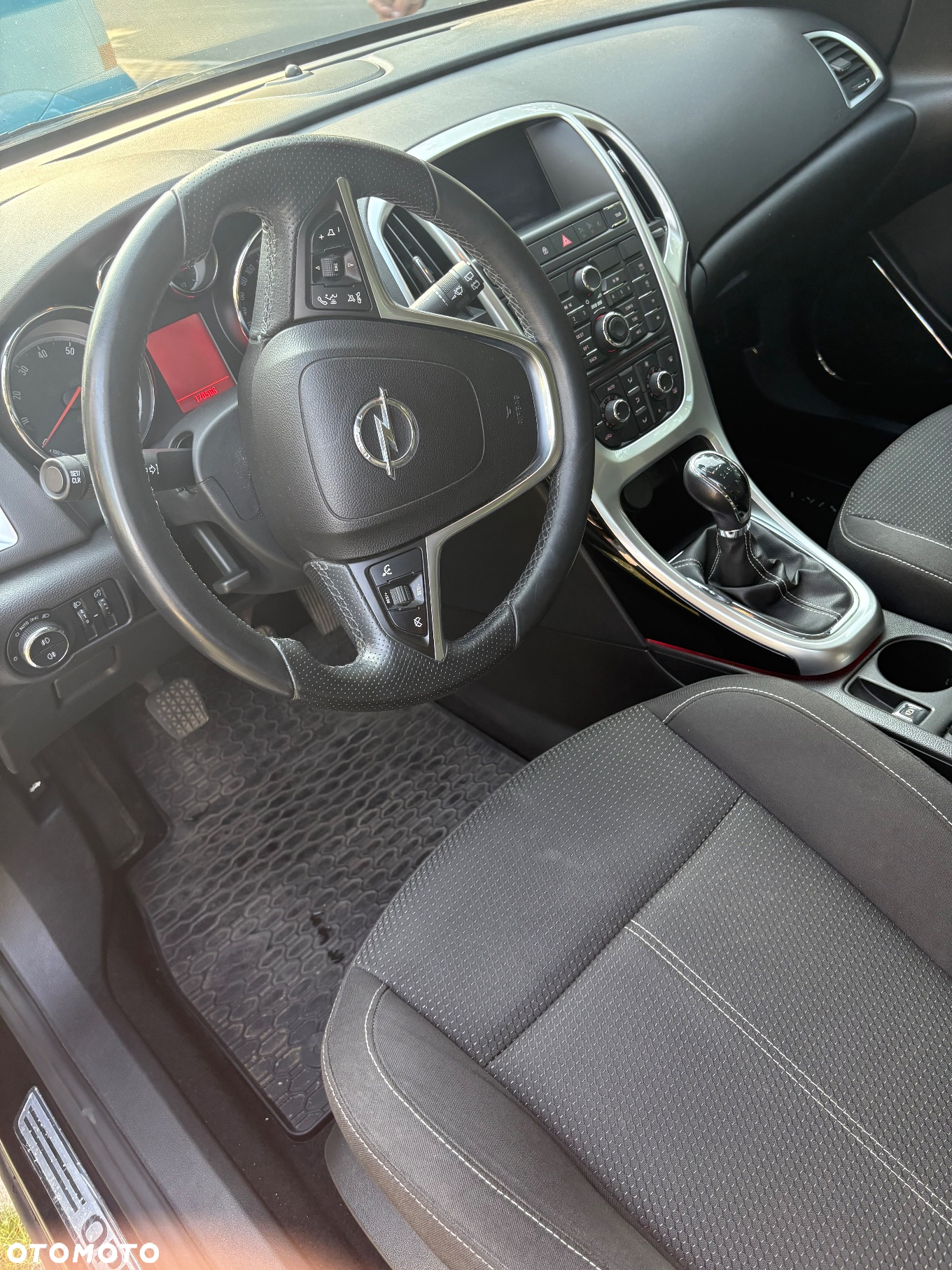 Opel Astra IV 1.6 T Sport - 12