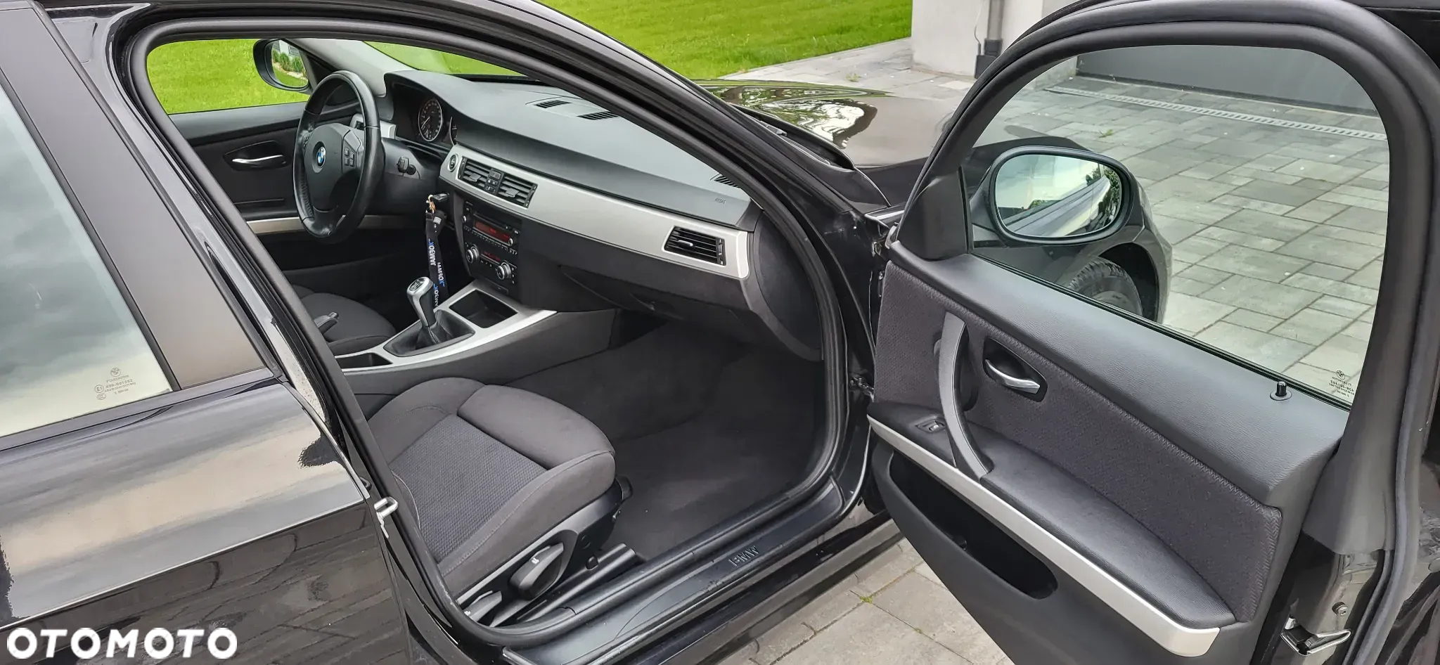 BMW Seria 3 318i - 29