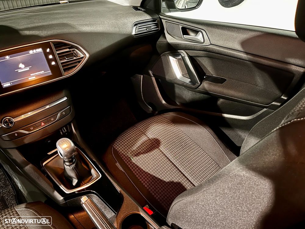 Peugeot 308 SW BlueHDi 120 Stop & Start Business-Line - 14