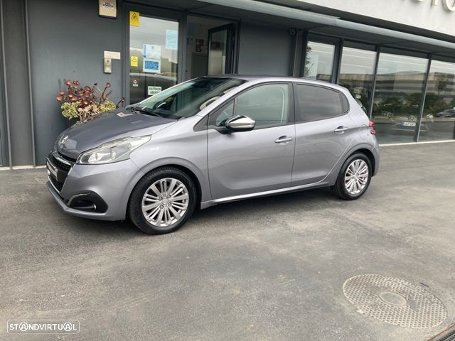 Peugeot 208 1.5 BlueHDi Signature - 4