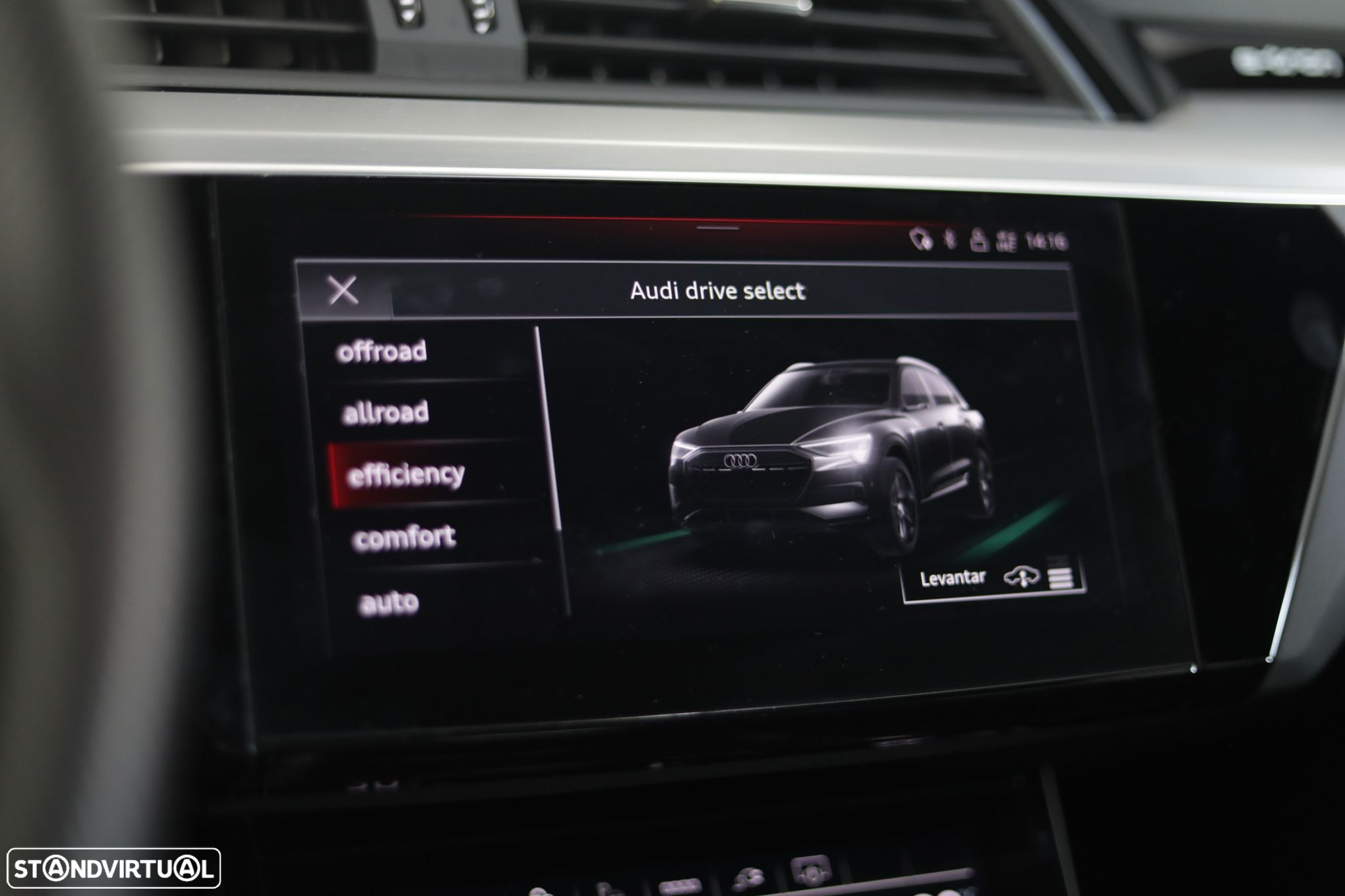 Audi e-tron 55 quattro S line - 14