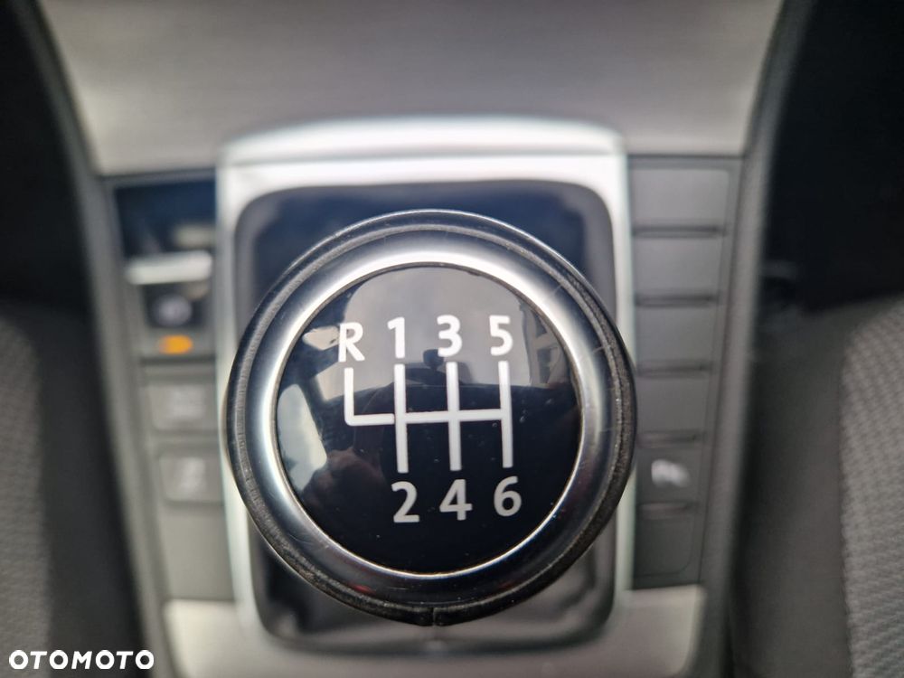 Volkswagen Passat Variant 1.8 TSI Comfortline - 26