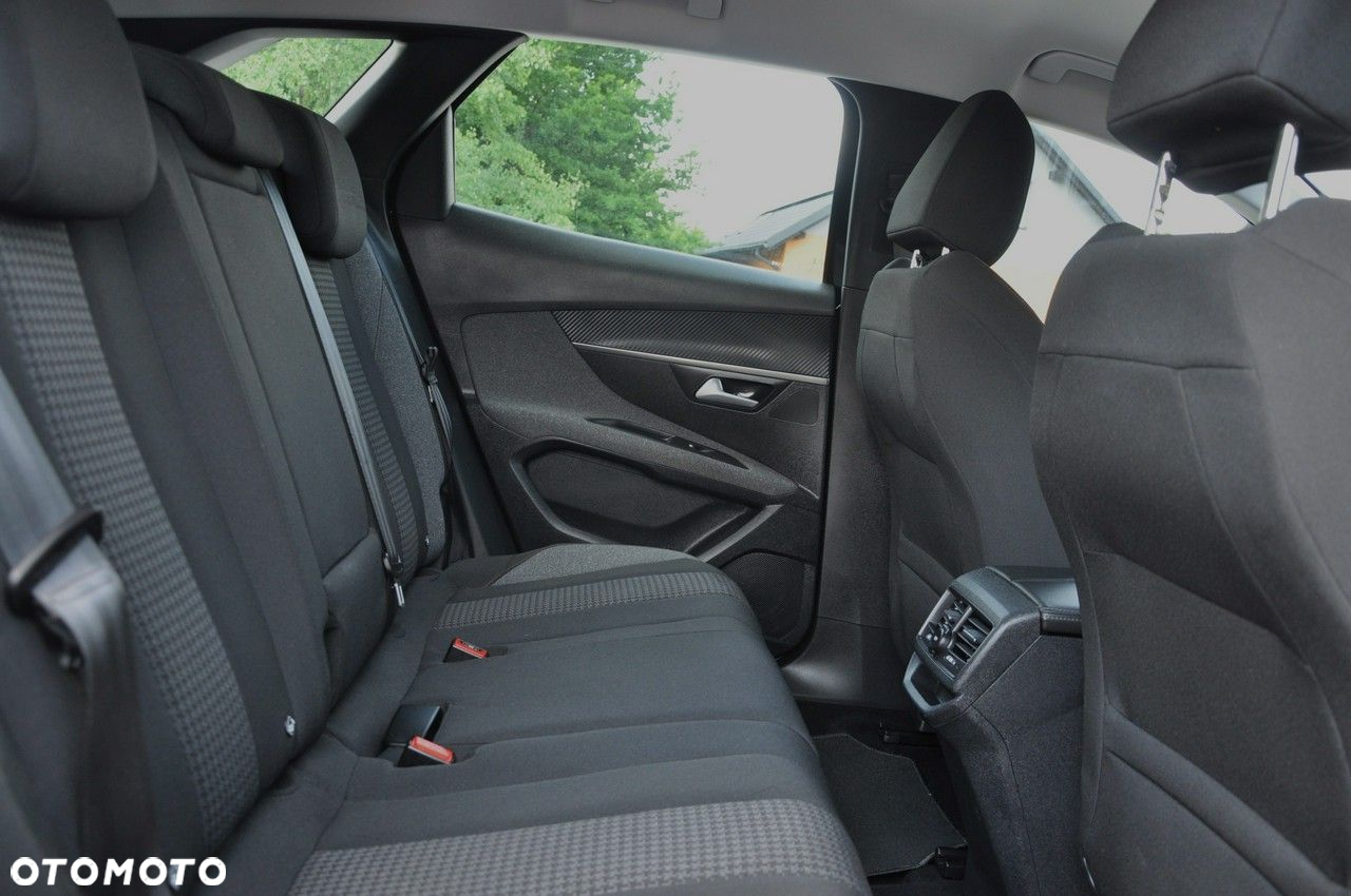 Peugeot 3008 1.5 BlueHDi Active Pack S&S EAT8 - 15