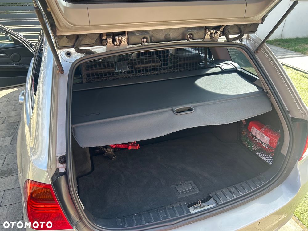 BMW Seria 3 325d - 14