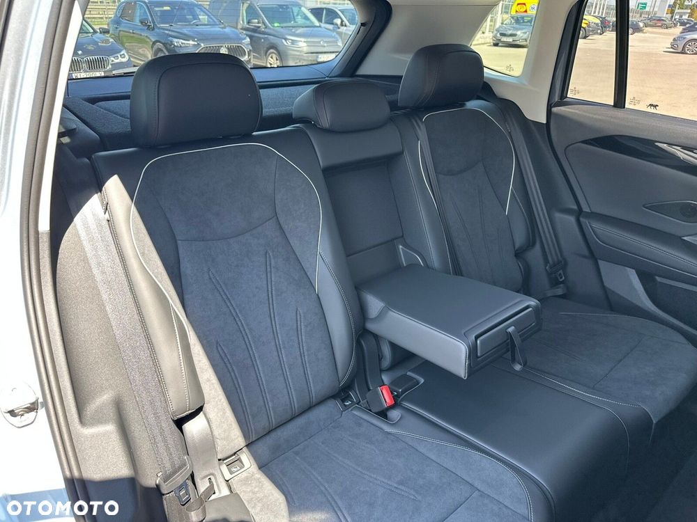 Volkswagen Tiguan 2.0 TDI 4Mot Elegance DSG - 17