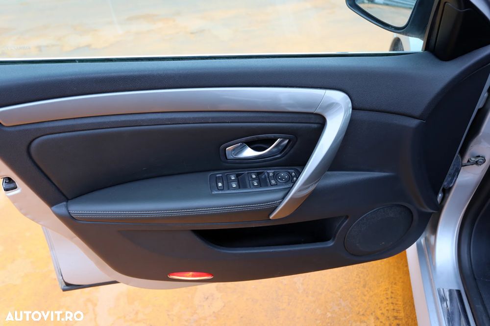 Renault Laguna Grandtour dCi 110 FAP EDC Limited - 16