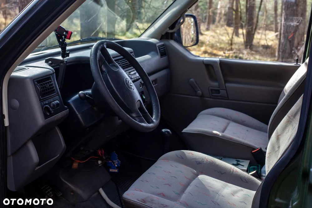 Volkswagen Transporter - 27