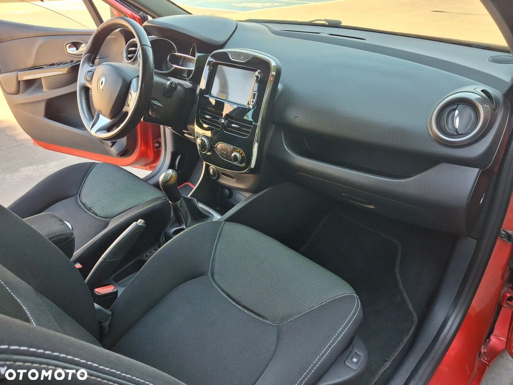 Renault Clio - 12