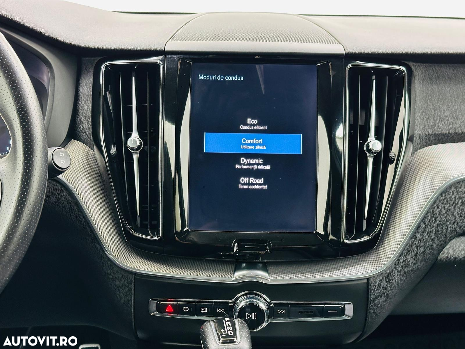 Volvo XC 60 - 38