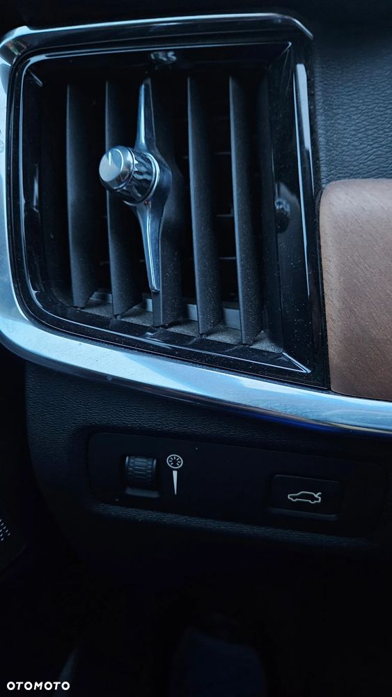Volvo V90 D4 Inscription - 27