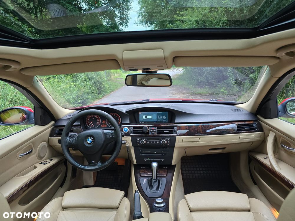 BMW Seria 3 325i - 3