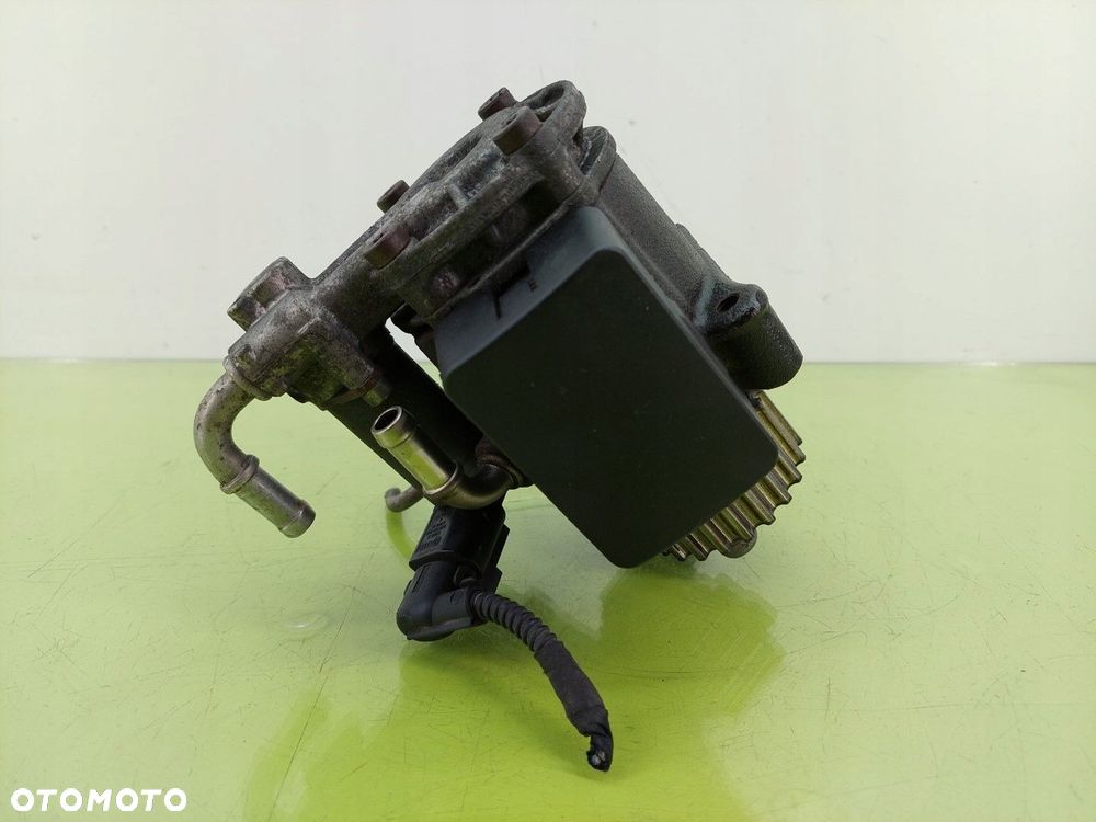 Pompa wtryskowa Seat Ibiza IV 2009-2017 1,6 TDI 03L130755E01 280212072750 - 3