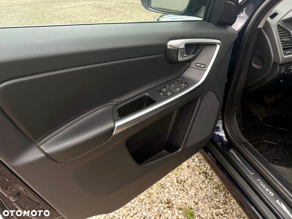 Volvo XC 60 - 21