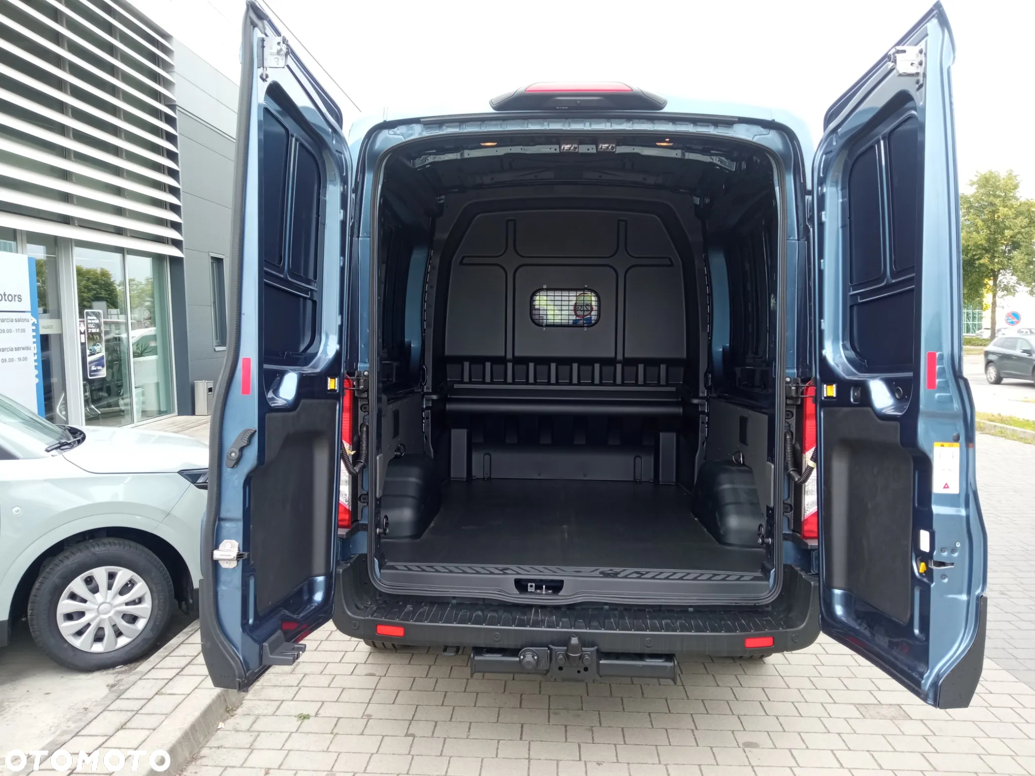 Ford Transit - 18
