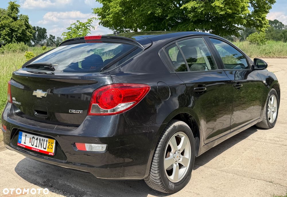 Chevrolet Cruze 1.6 LT - 21
