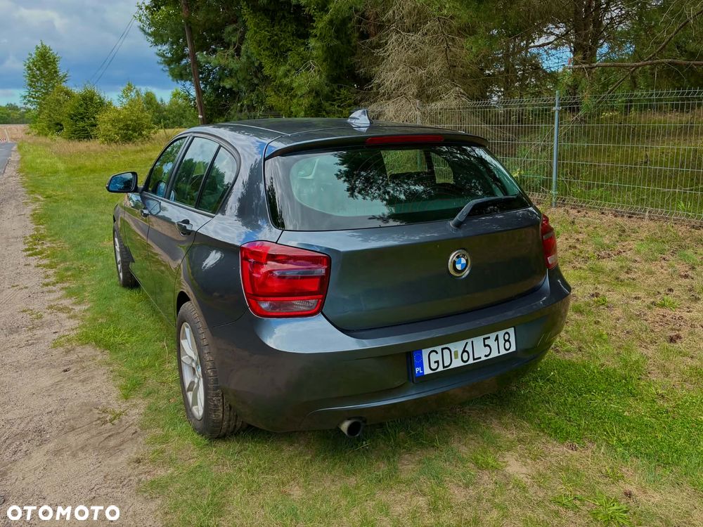 BMW Seria 1 116i - 5
