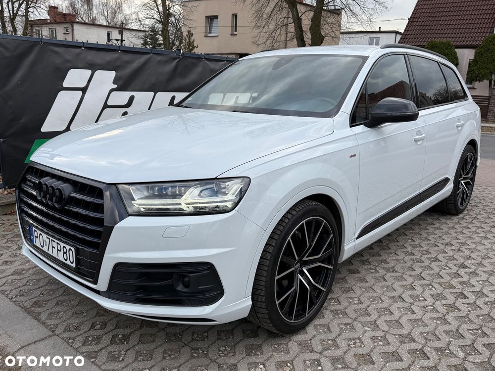 Audi Q7 - 1