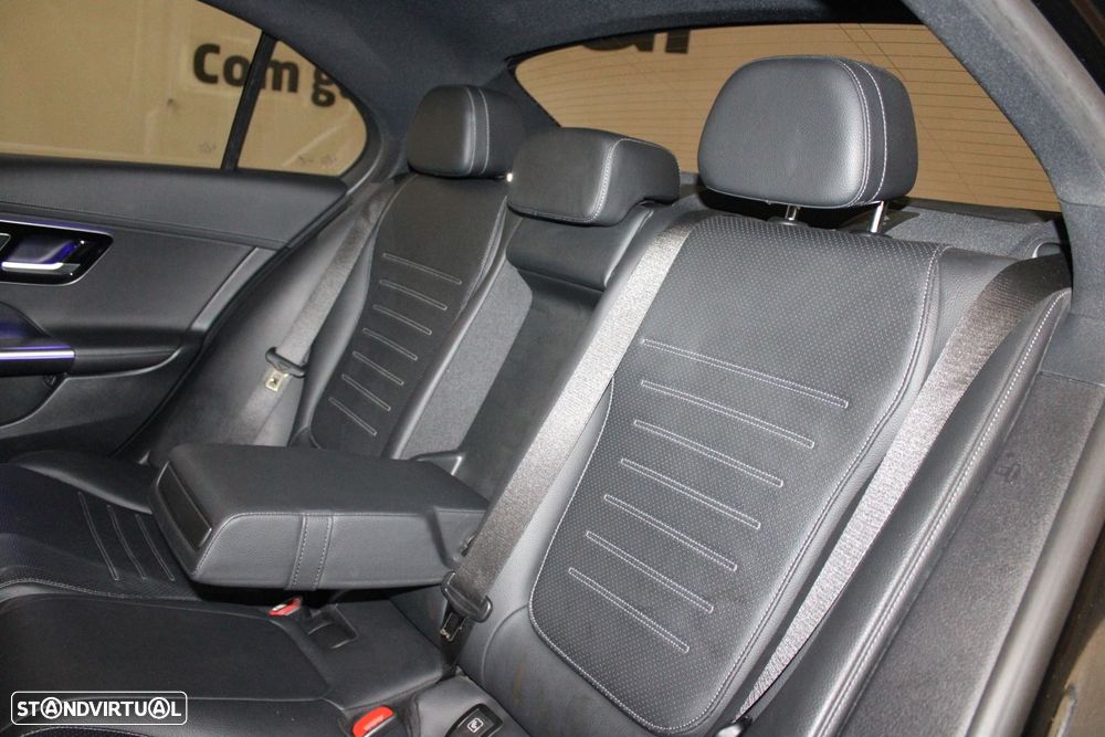 Mercedes-Benz C 300 d AMG Line - 48