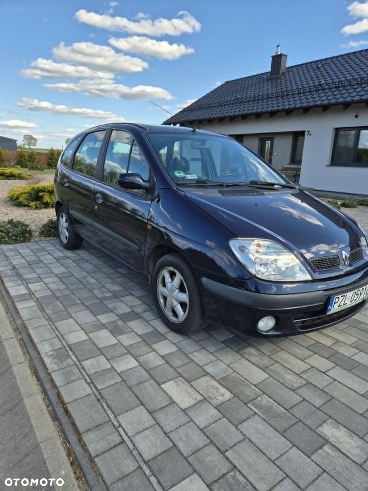 Renault Scenic 1.6 16V Family - 2