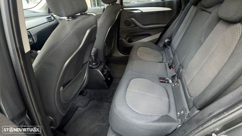 BMW X1 18 d sDrive Advantage - 12
