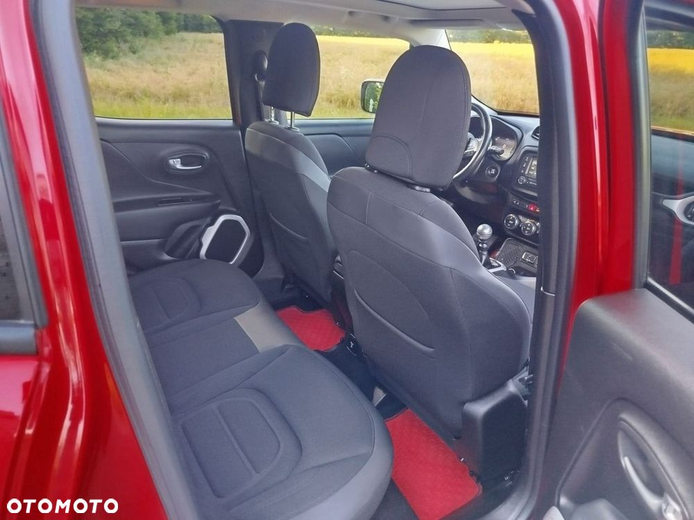 Jeep Renegade - 16