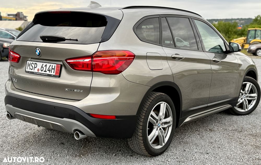 BMW X1 xDrive20d Aut. Sport Line - 4