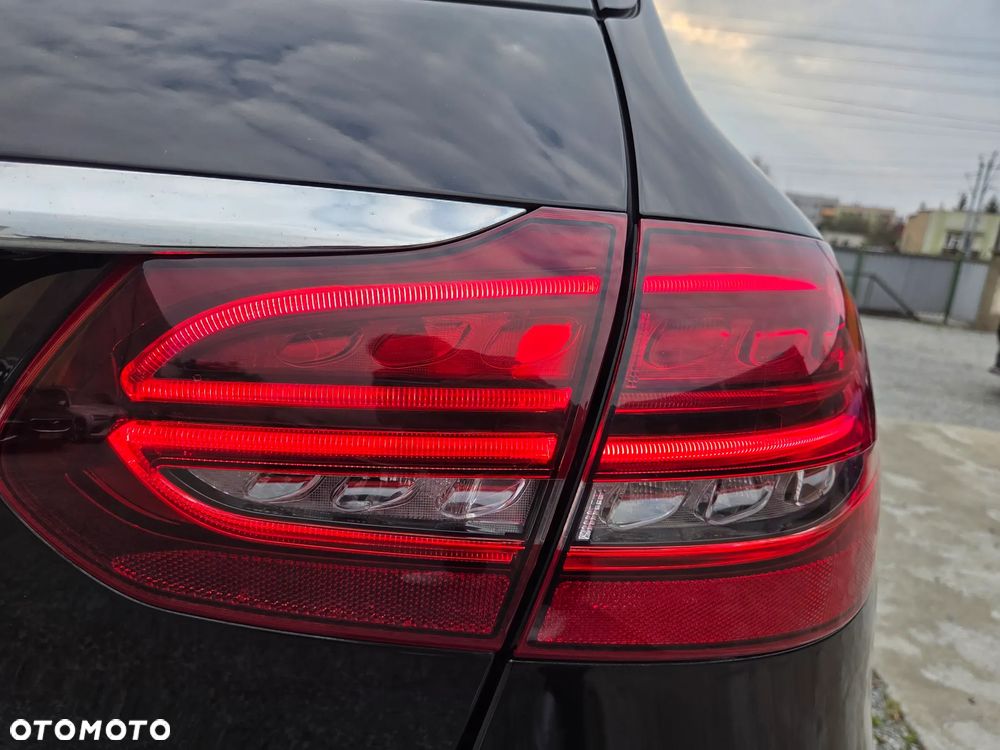 Mercedes-Benz Klasa C 200 d 9G-TRONIC - 37