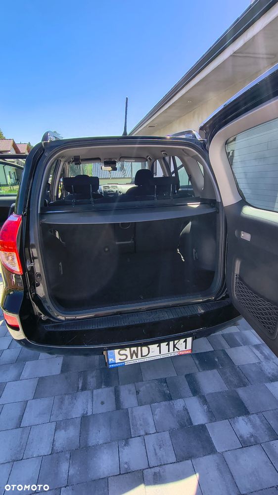 Toyota RAV4 - 5